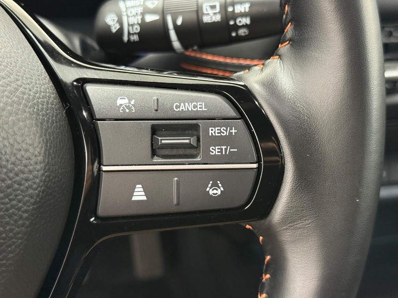 Honda HR-V Vehicle Full-screen Gallery Image 14
