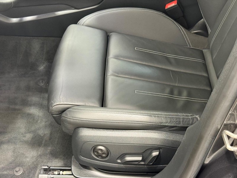 Audi A5 Sportback Vehicle Full-screen Gallery Image 21