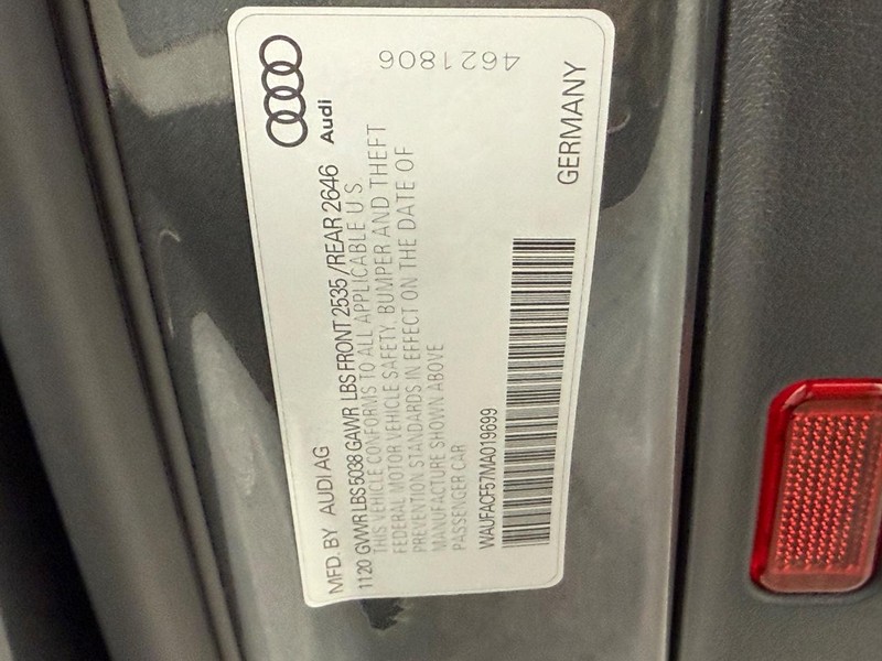 Audi A5 Sportback Vehicle Full-screen Gallery Image 22