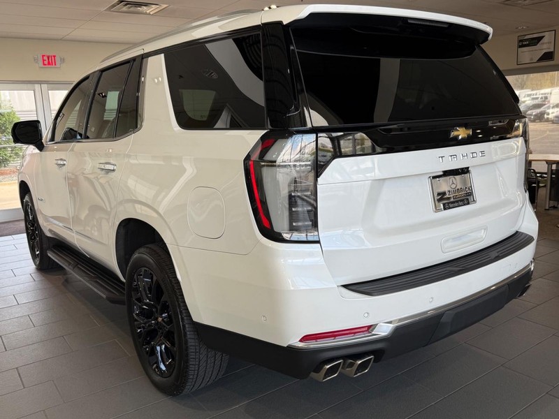 Chevrolet Tahoe Vehicle Full-screen Gallery Image 5