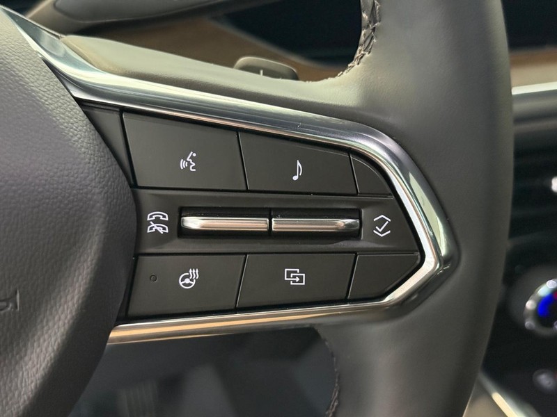 Chevrolet Tahoe Vehicle Full-screen Gallery Image 16