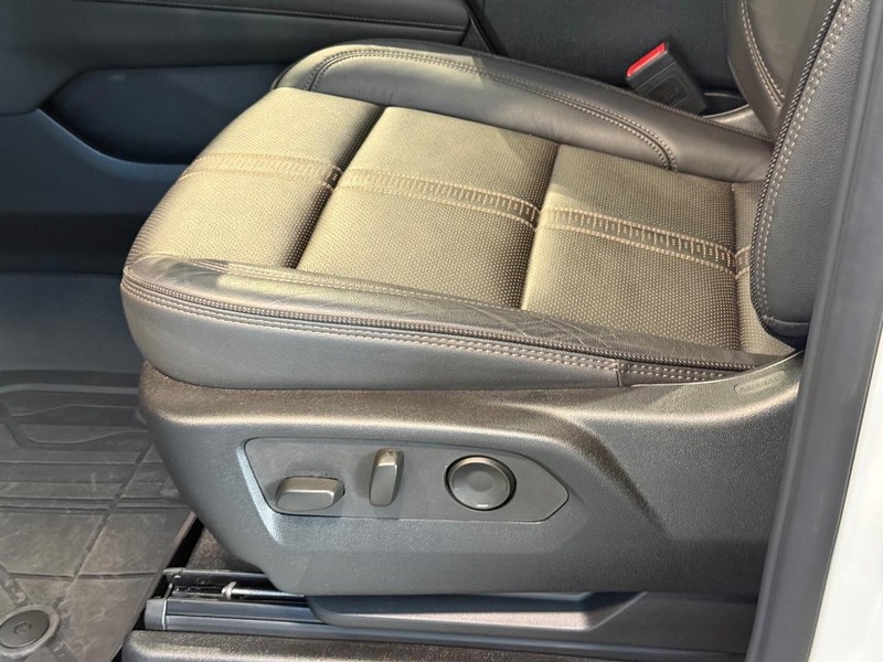 Chevrolet Tahoe Vehicle Full-screen Gallery Image 20