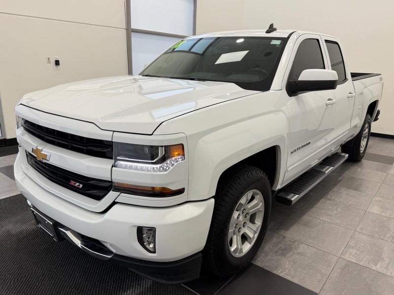 Chevrolet Silverado 1500 Vehicle Full-screen Gallery Image 6