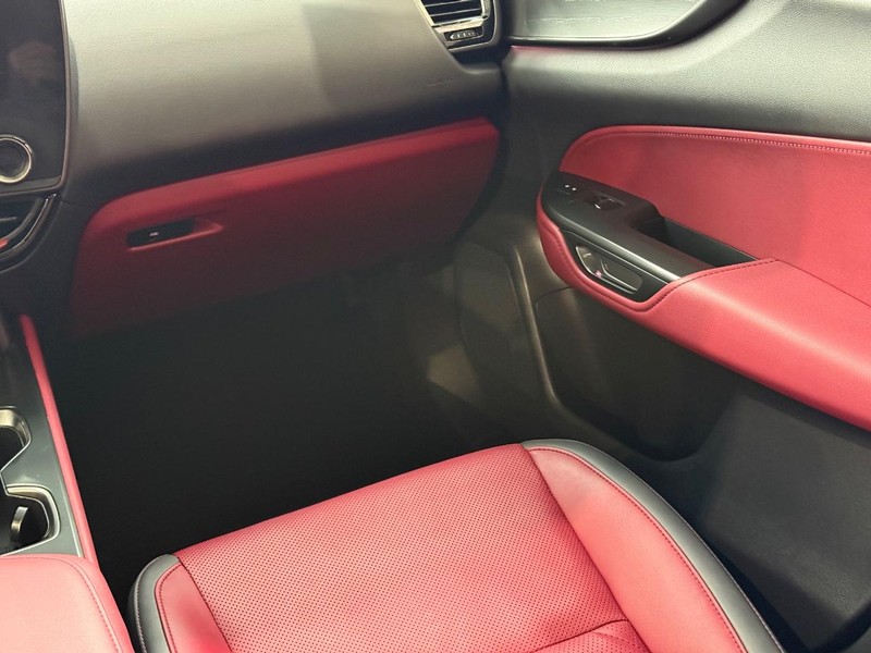 Lexus NX Vehicle Full-screen Gallery Image 14