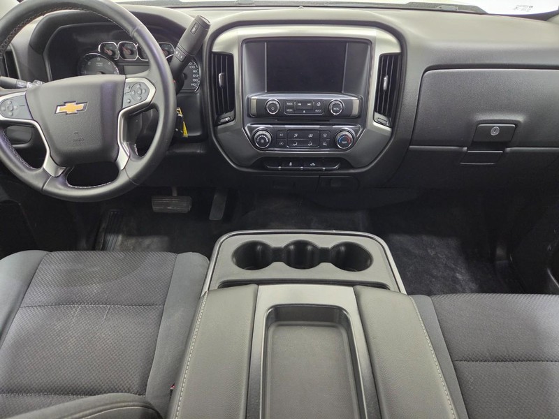 Chevrolet Silverado 1500 LD Vehicle Full-screen Gallery Image 9