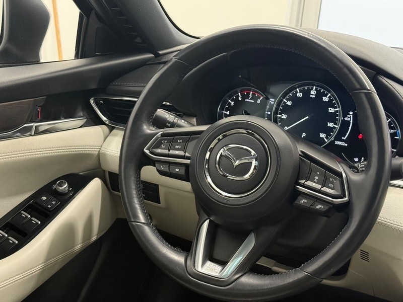Mazda Mazda6 Vehicle Full-screen Gallery Image 12