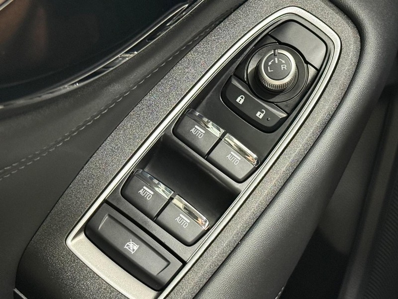 Subaru Outback Vehicle Full-screen Gallery Image 20