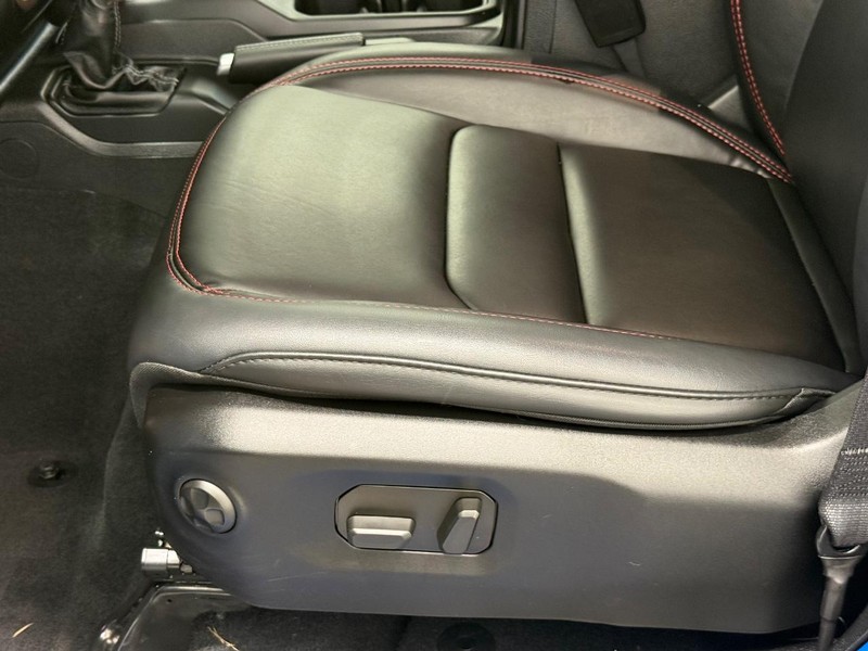 Jeep Wrangler Vehicle Full-screen Gallery Image 20