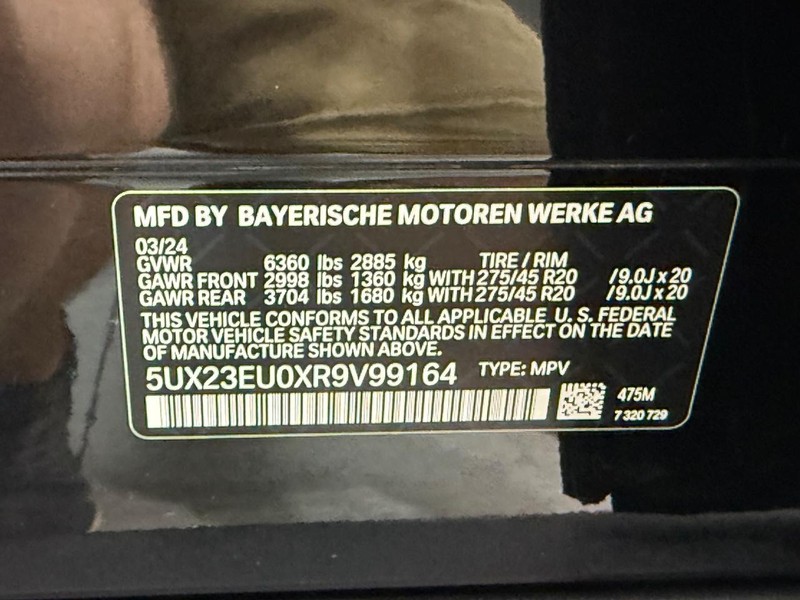 BMW X5 Vehicle Full-screen Gallery Image 22