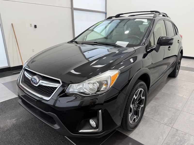 Subaru Crosstrek Vehicle Full-screen Gallery Image 6