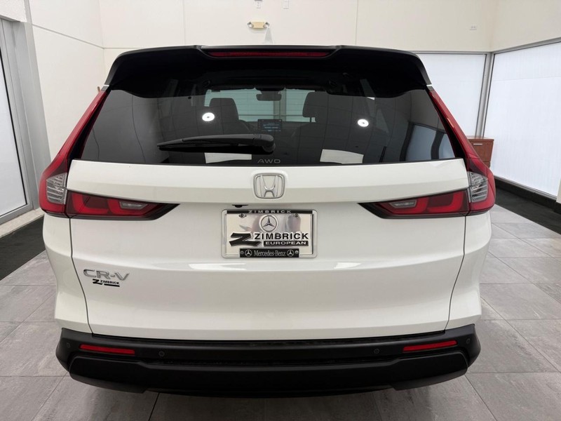 Honda CR-V Vehicle Full-screen Gallery Image 3