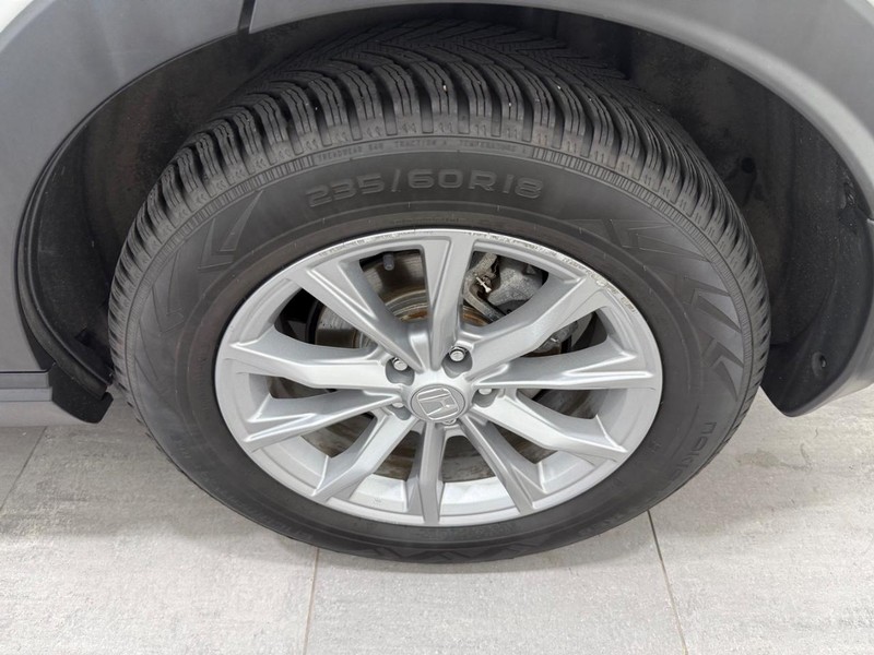 Honda CR-V Vehicle Full-screen Gallery Image 5