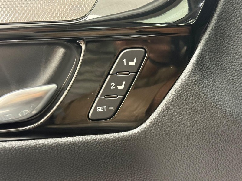 Honda CR-V Vehicle Full-screen Gallery Image 14