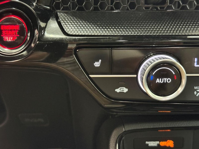 Honda CR-V Vehicle Full-screen Gallery Image 19