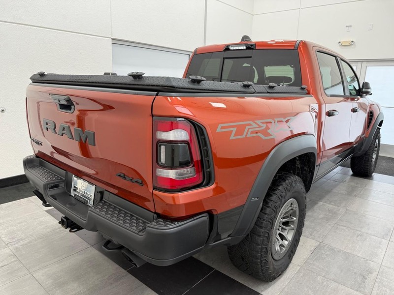 Ram 1500 Vehicle Full-screen Gallery Image 2