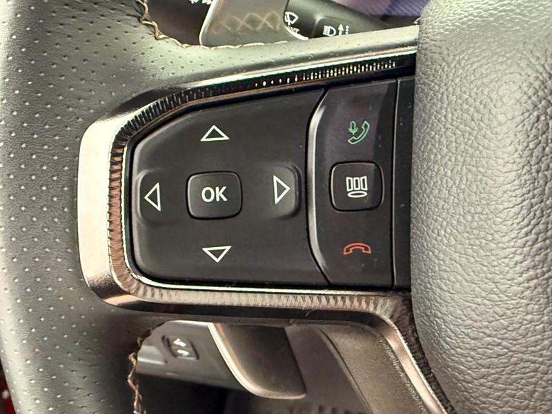 Ram 1500 Vehicle Full-screen Gallery Image 16