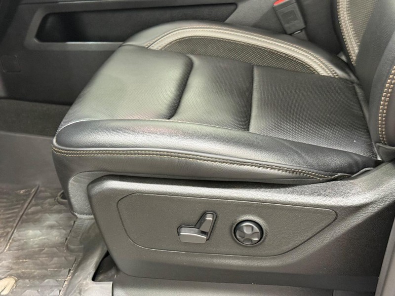 Ram 1500 Vehicle Full-screen Gallery Image 22