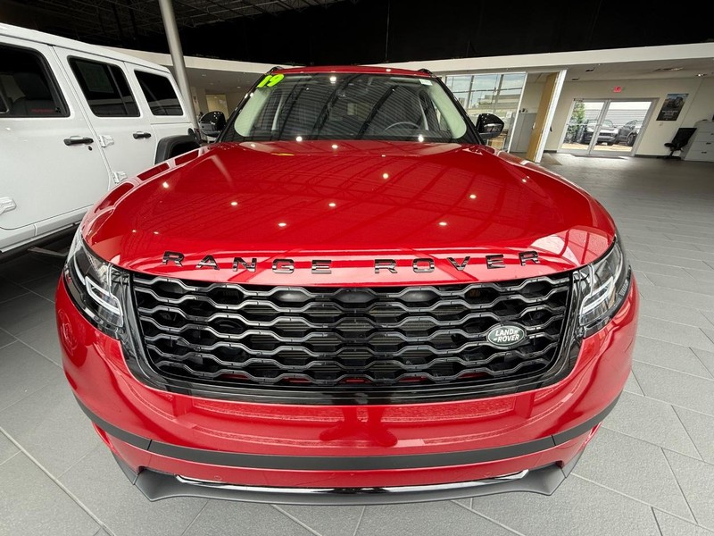 Land Rover Range Rover Velar Vehicle Full-screen Gallery Image 8