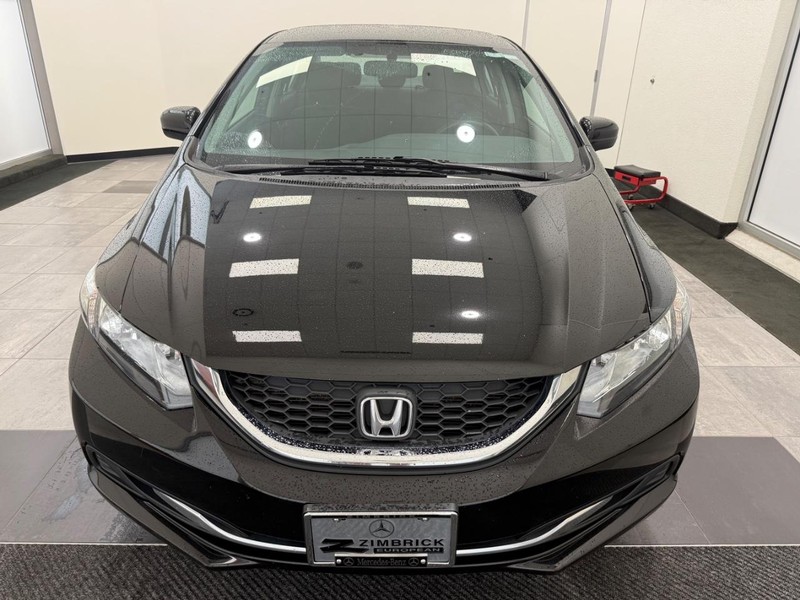 Honda Civic Sedan Vehicle Full-screen Gallery Image 7