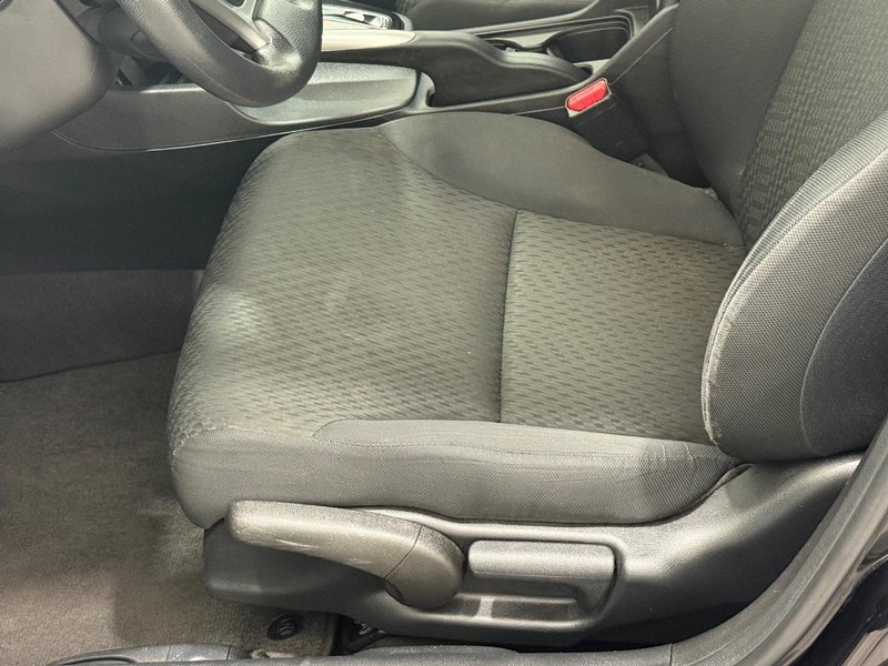 Honda Civic Sedan Vehicle Full-screen Gallery Image 19
