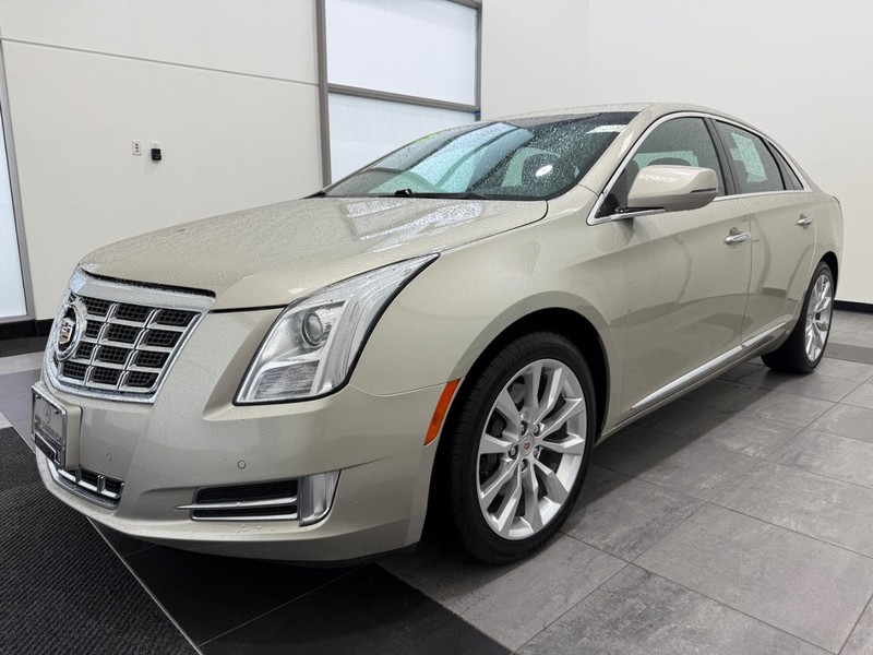 Cadillac XTS Vehicle Full-screen Gallery Image 8