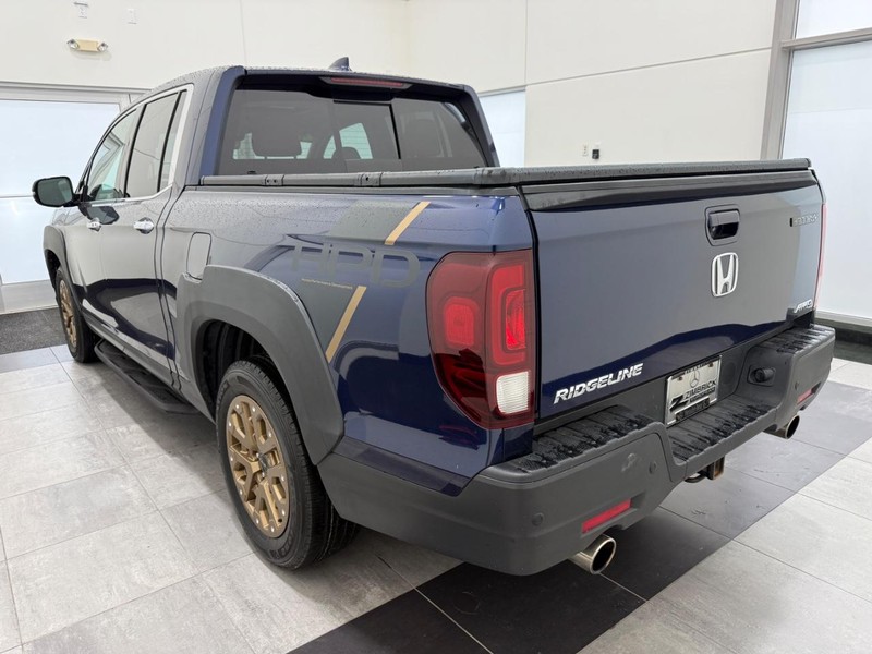 Honda Ridgeline Vehicle Full-screen Gallery Image 5