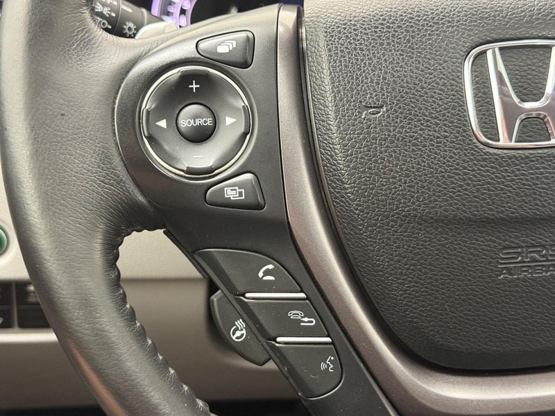 Honda Ridgeline Vehicle Full-screen Gallery Image 13