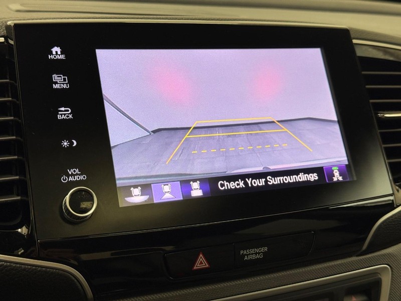 Honda Ridgeline Vehicle Full-screen Gallery Image 17