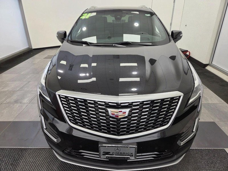 Cadillac XT5 Vehicle Full-screen Gallery Image 7