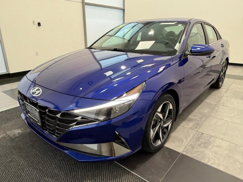 Hyundai Elantra Vehicle Full-screen Gallery Image 6
