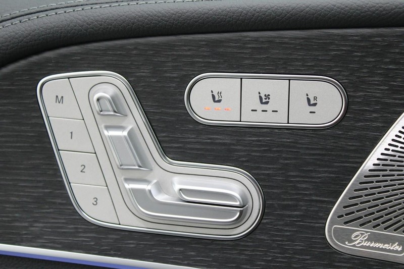 Mercedes-Benz GLS Vehicle Image 10