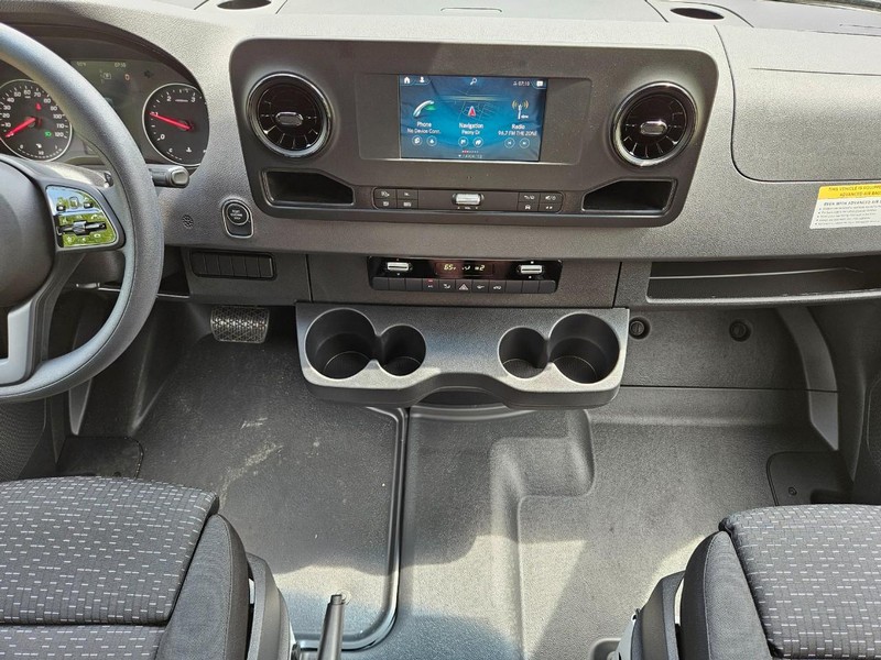 Mercedes-Benz Sprinter Van Vehicle Image 7