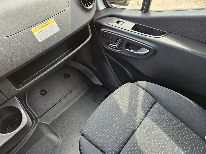 Mercedes-Benz Sprinter Van Vehicle Image 10