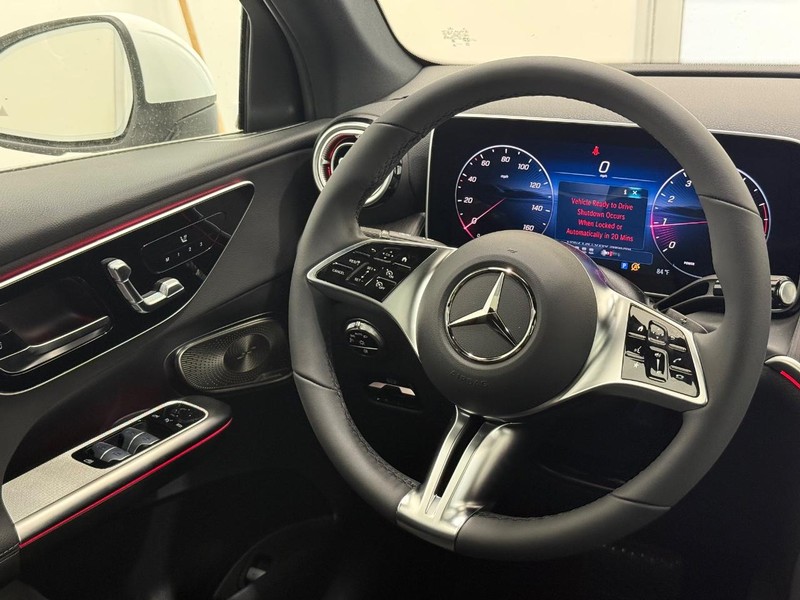 Mercedes-Benz GLC Vehicle Image 8