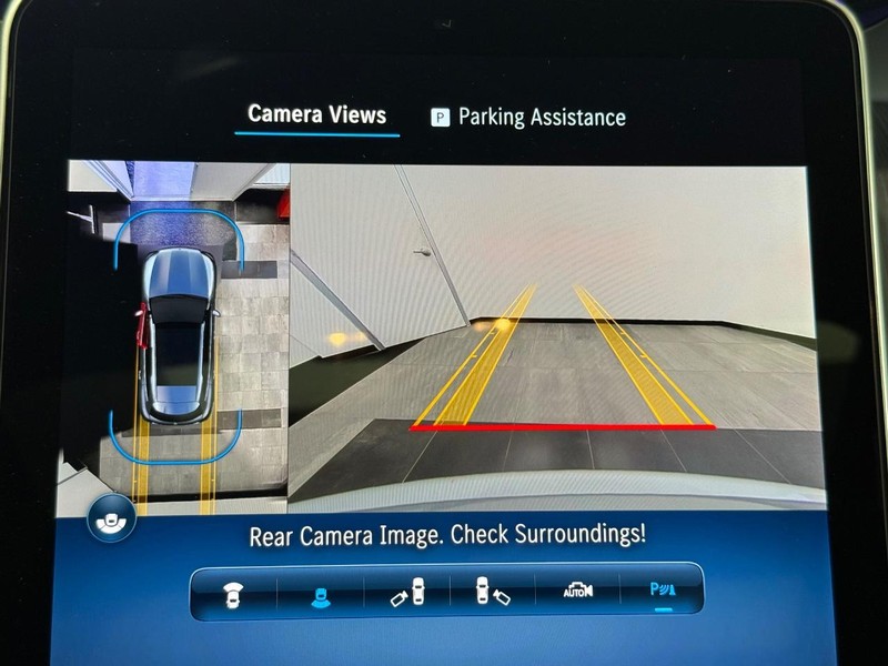 Mercedes-Benz GLC Vehicle Image 12