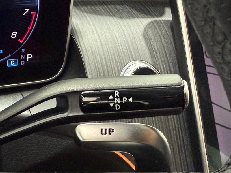 Mercedes-Benz GLC Vehicle Image 12