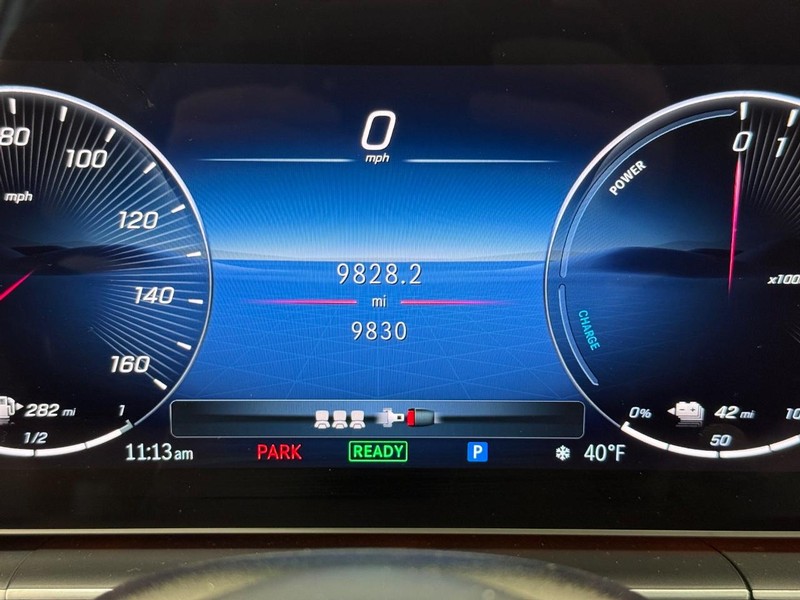 Mercedes-Benz GLE Vehicle Image 14