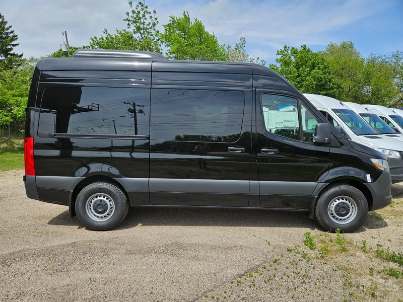 Mercedes-Benz Sprinter Passenger Van Vehicle Image 2