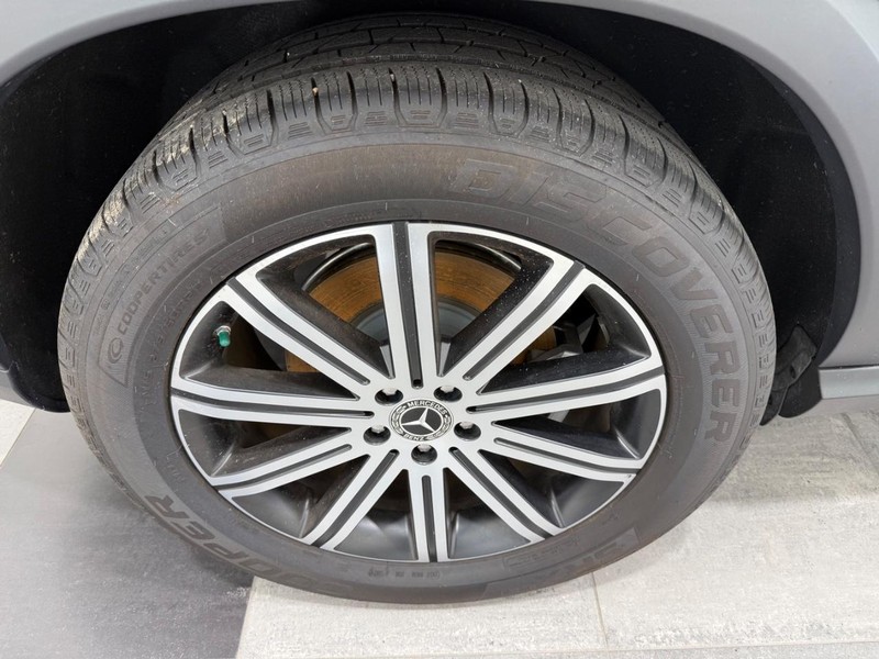 Mercedes-Benz GLE Vehicle Image 3