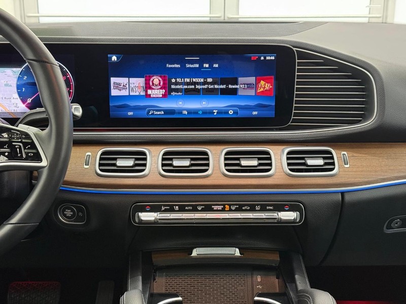 Mercedes-Benz GLE Vehicle Image 6