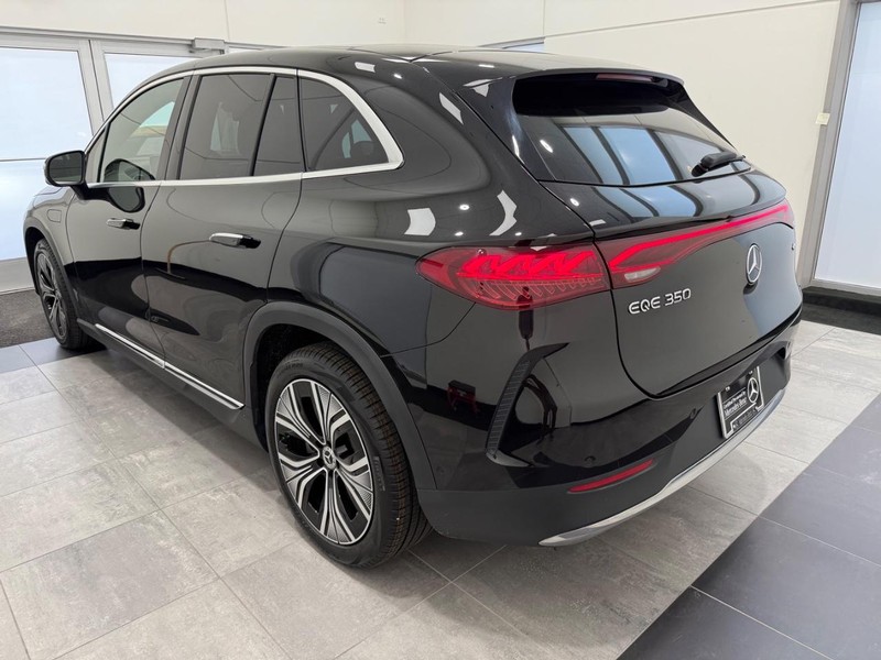 Mercedes-Benz EQE Vehicle Image 4