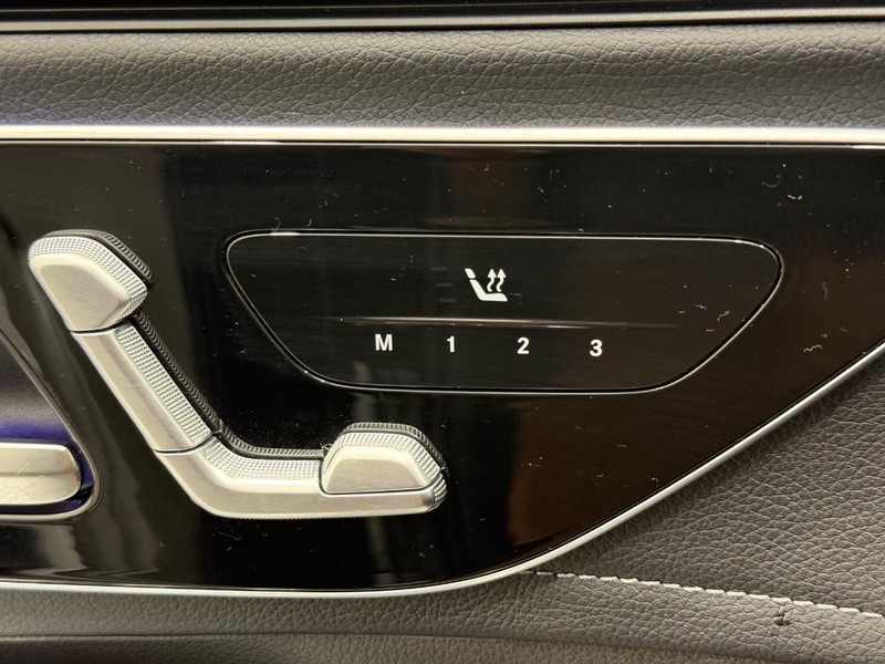 Mercedes-Benz EQE Vehicle Image 13