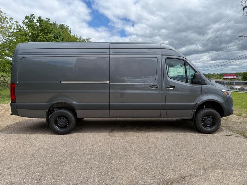 Mercedes-Benz Sprinter Van Vehicle Image 2