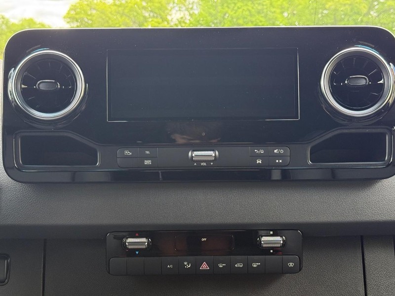 Mercedes-Benz Sprinter Van Vehicle Image 7