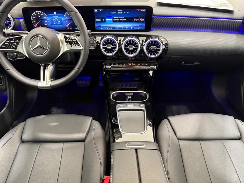 Mercedes-Benz CLA Vehicle Image 9