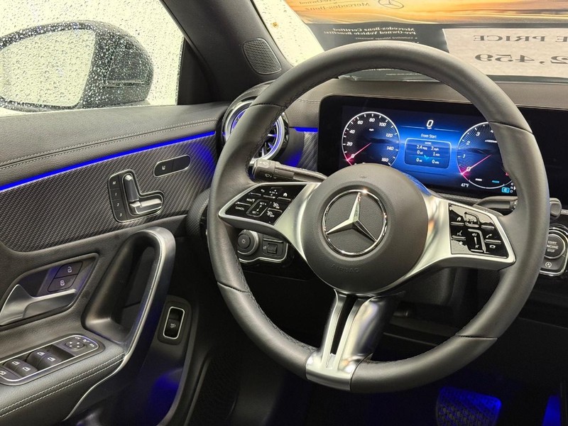 Mercedes-Benz CLA Vehicle Image 11