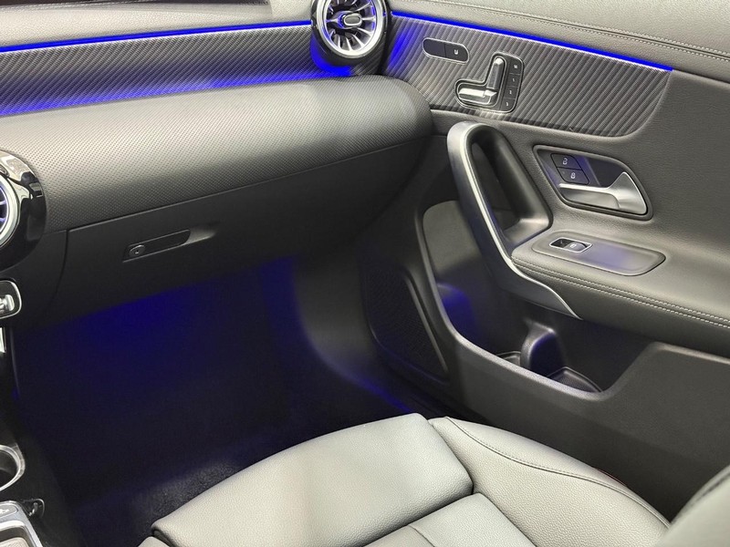 Mercedes-Benz CLA Vehicle Image 12