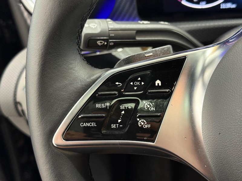 Mercedes-Benz CLA Vehicle Image 14