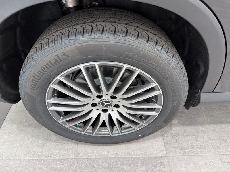 Mercedes-Benz GLC Vehicle Image 3