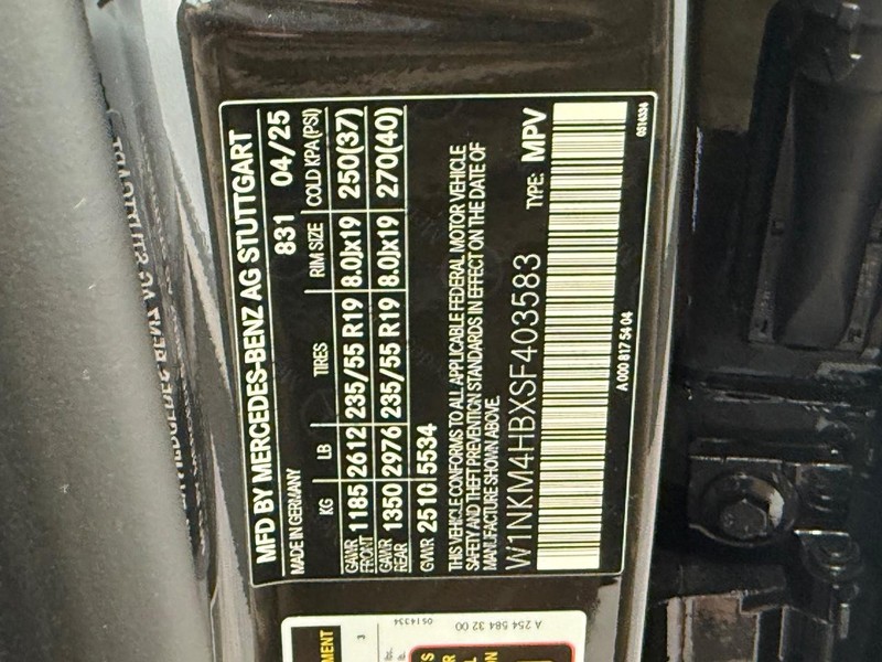 Mercedes-Benz GLC Vehicle Image 16